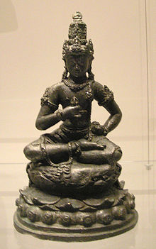 Arca Buddha Vajrasattva pada zaman Kadiri, abad X/XI, koleksi Museum für Indische Kunst, Berlin-Dahlem, Jerman.