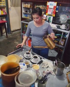 foto tante seki penjual kopi 10