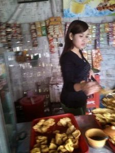 Gambar Wanita Seksi Bikin Kopi 7