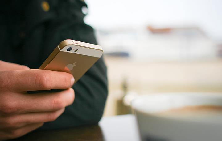 cara mengembalikan pesan teks terhapus di iPhone