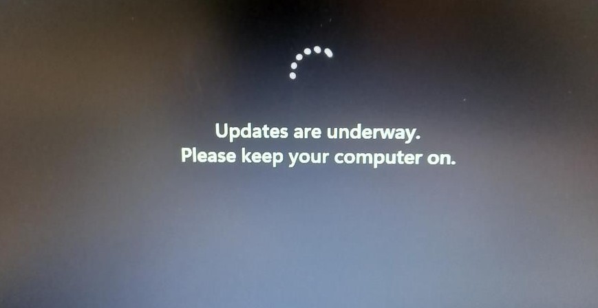 Updates Are Underway please keep your computer on